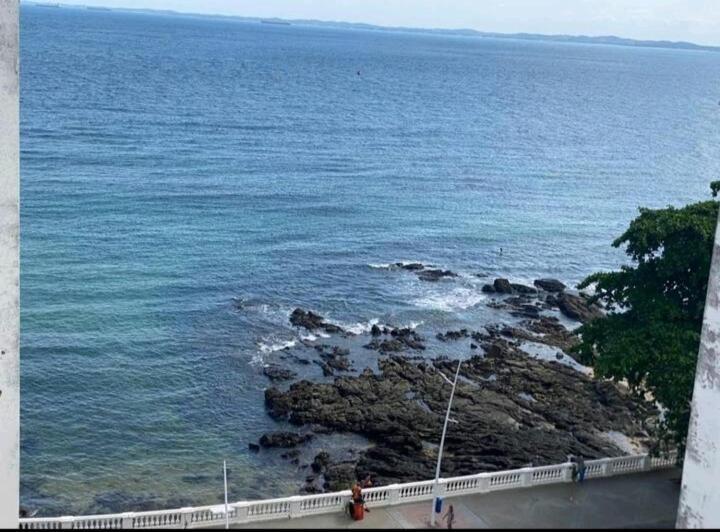 1/4, Sala, Farol Da Barra. Salvador Exterior photo