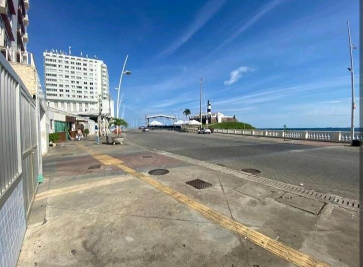 1/4, Sala, Farol Da Barra. Salvador Exterior photo